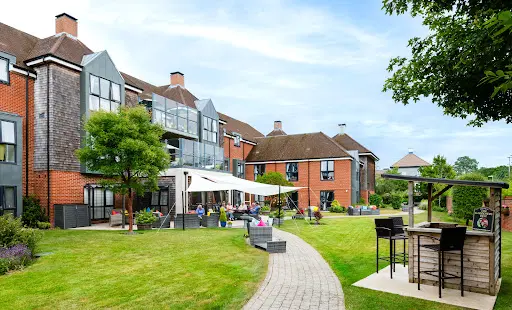 Compassionate Care in Romsey at Abbotswood Court