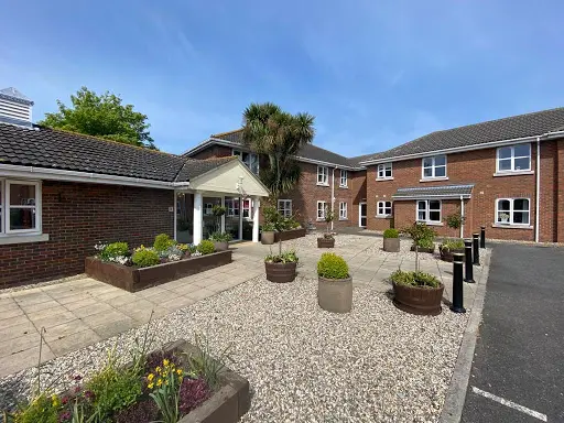 Elizabeth House - Expert Care in Hadleigh