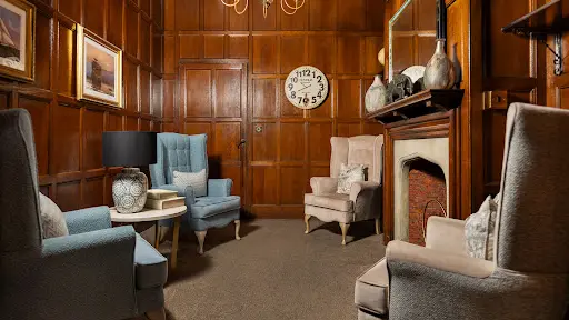 Garth House - Expert Care in Dorking