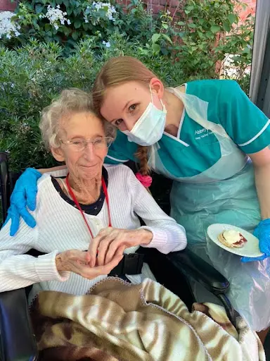 Hatch Mill - Expert Care in Farnham
