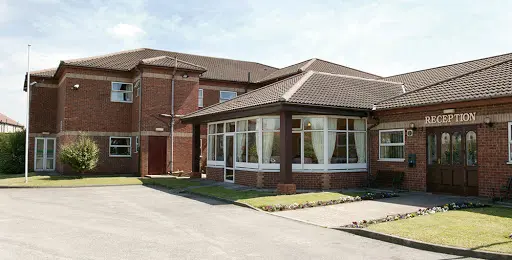 Holly Tree Lodge EMI Care Home - Expert Care in Barnsley
