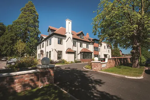 Dedicated residential home Support in Leamington Spa