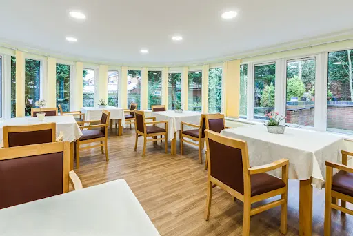 Compassionate Care in Northampton at Kingsthorpe Grange