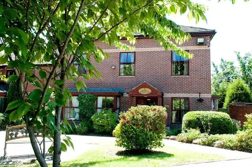 Kirkstall Court - Your Trusted residential home,rehabilitation (illness/injury)
