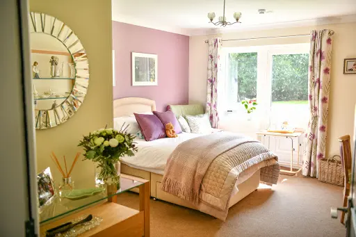 Layston Grove Care Home - Expert Care in Buntingford
