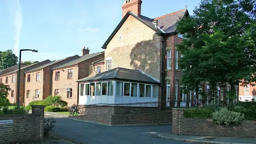 Lister House - Your Trusted nursing home