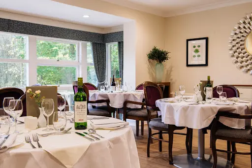 Lynde House - Your Trusted nursing home