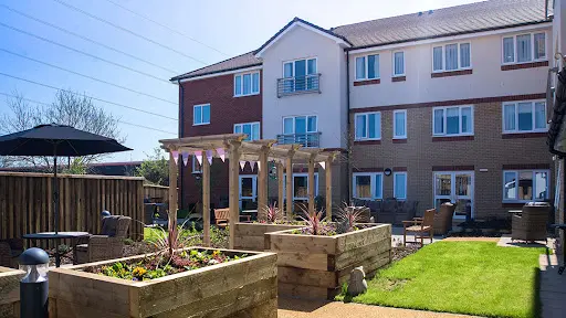 Compassionate Care in Waterlooville at Pear Tree Court