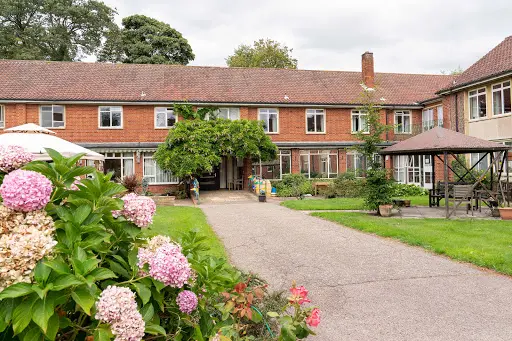 Compassionate Care in Dereham at St Nicholas House