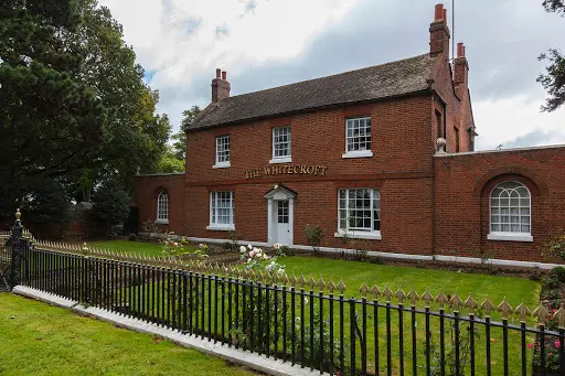 Compassionate Care in Grays at The Whitecroft